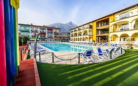 Giardino Dei Colori 107 - Residence Pool&Fitness